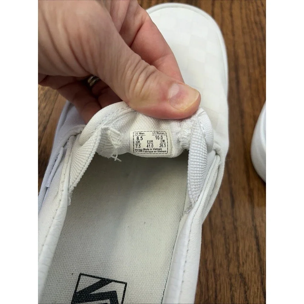 VANS Classic Slip On Canvas White Skateboarding Shoes Sneakers Women’s Size 10